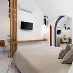 Amera * Fira (Santorini)