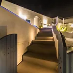Amera Lägenhet Fira (Santorini)