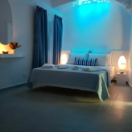 Amera * Fira (Santorini)